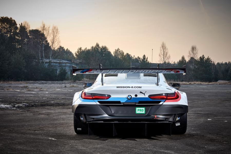 BMW M8 GTE 2018 года  (фото 40 из 43)